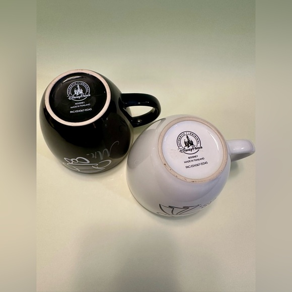 Mr. and Mrs. Black and White Disney Mickey and Minnie coffee Mugs - Picture 3 of 3